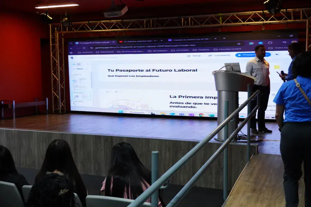 Photo from Seminario de empleabilidad by Great Pics