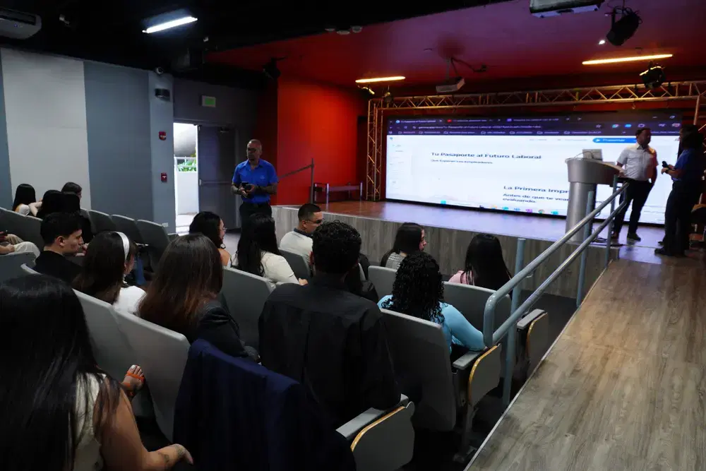 Photo from Seminario de empleabilidad by Great Pics